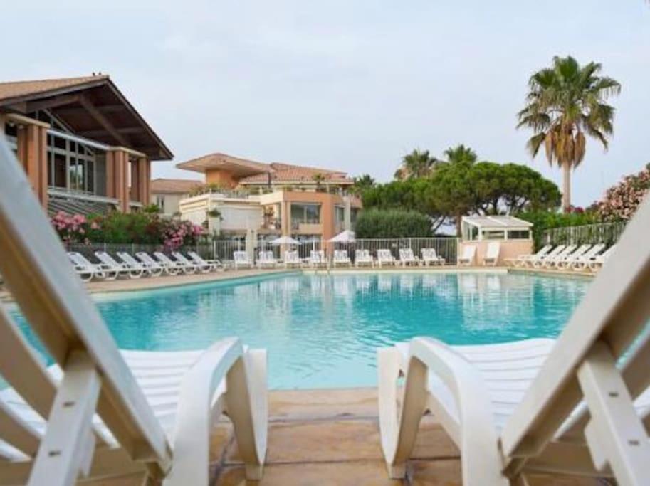 Port Frejus Cap Hermes Vue Mer Et Port Pieds Dans L'Eau Piscine Pkg Екстериор снимка